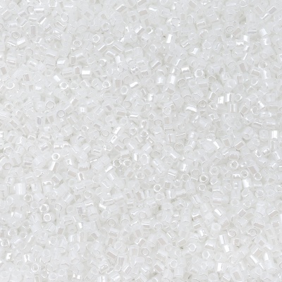 Рубка Astra&Craft, 11/0, 500 г (141-О белый/жемчужный гладкий)