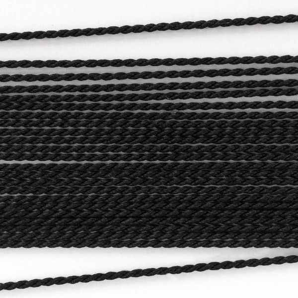 XQ180 Шелковый шнур 0,7мм, 2м, с иглой, Astra&Craft (черный)