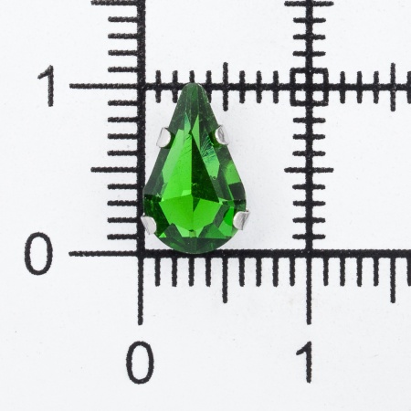 АЦ008НН610 Хрустальные стразы в цапах формы 'капля', зеленый, 6х10мм, 7шт