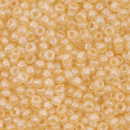 Бисер, (стекло), 11/0, упак./20 гр., Astra&Craft (102 св. золотой/прозрачный, глянцевый)