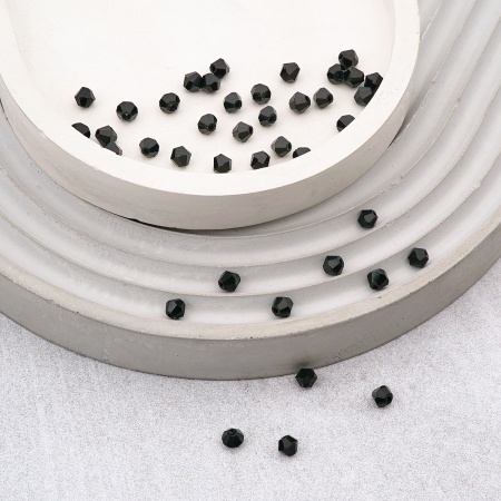 Z-439 Биконус Бусины стеклянные, 4*4 мм, упак./40 шт., Astra&Craft (801 черный)