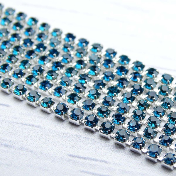 ЦС004СЦ2 Стразовые цепочки (серебро), цвет: лазурный, размер 2 мм, 30 см/упак.