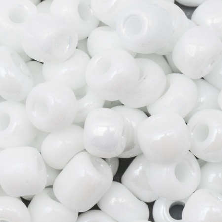 Бисер Astra&Craft 6/0, 15г (121 белый)