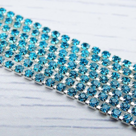 ЦС003СЦ2 Стразовые цепочки (серебро), цвет: ярко-голубой, размер 2 мм, 30 см/упак.