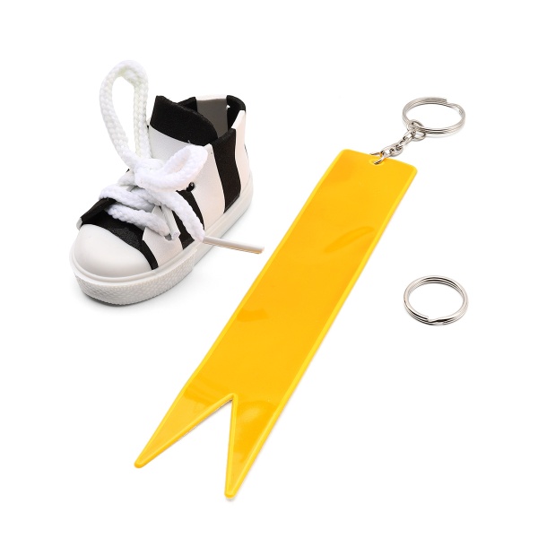 Брелок самосборный Кеды со светоотражающей подвеской 'флажок', черно-белый