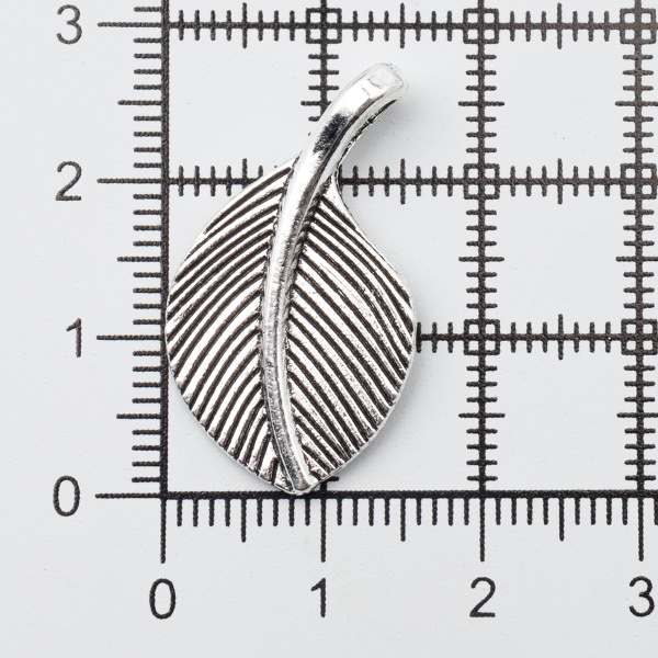 4AR2070 Подвеска металлическая листик, 28 мм, 2 шт/упак, Astra&Craft