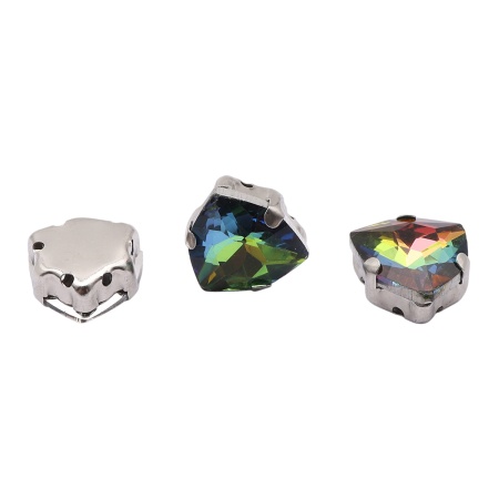 ТЦ014НН12 Хрустальные стразы в металлических цапах треугольные (Серебро) Радужный 12 мм 3 шт/упак.