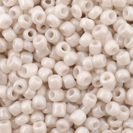 Бисер, (стекло), 11/0, упак./20 гр., Astra&Craft (963 непрозр. окрашенный молочный жемчуг)
